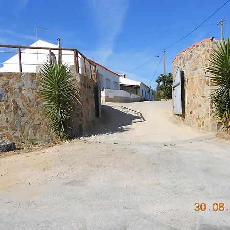 Casa de Férias Monte - Local Chabouco