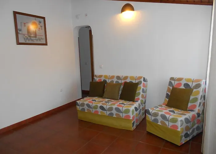 Monte - Local * Chabouco